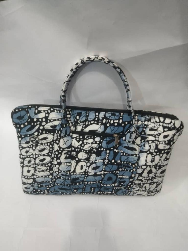 African Laptop Bag - White/Blue Pebbles